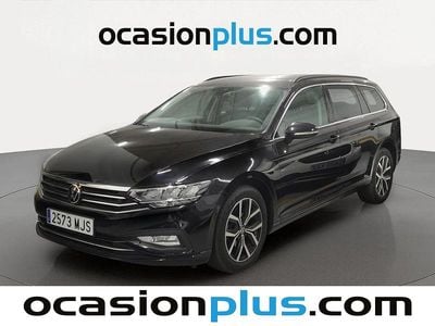 Usado VW Passat Executive 150 CV (110 kW) 2023 Negro Familiar