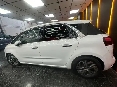 Usado Citroën C4 Picasso Feel 165 CV (121 kW) 2016 Blanco Monovolumen