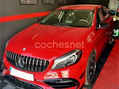 Usado Mercedes A200 AMG line 136 CV (100 kW) 2017 Rojo Utilitario