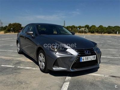 Lexus IS300h
