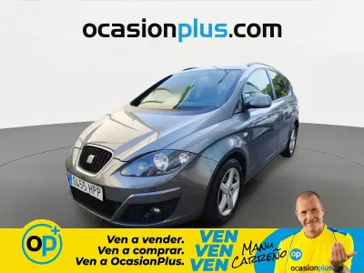 Usado Seat Altea Ecomotive 105 CV (77 kW) 2013 Gris Monovolumen