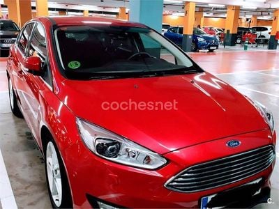 Rojo Usado 2015 Ford Focus Titanium Berlina | 12.900 € (Precio justo)