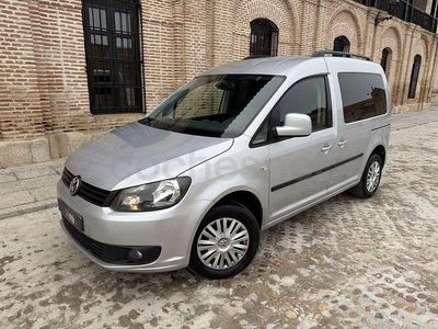 Usado VW Caddy Trendline 102 CV (75 kW) 2014 Gris / plata Monovolumen