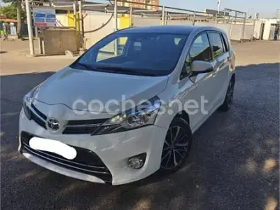 Usado Toyota Verso Advance 112 CV (82 kW) 2017 Blanco Monovolumen