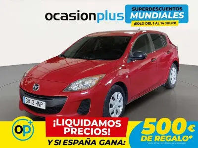 Usado Mazda 3 116 CV (85 kW) 2013 Rojo Utilitario