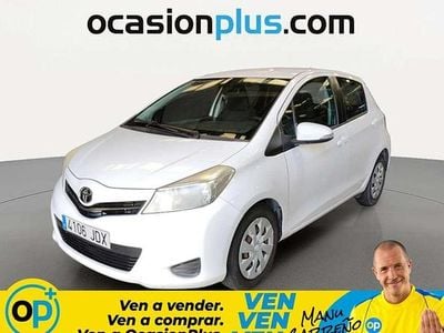 Usado Toyota Yaris Active 90 CV (66 kW) 2015 Blanco Utilitario