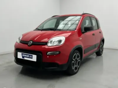 Usado Fiat Panda City Life 70 CV (51 kW) 2022 Rojo Utilitario
