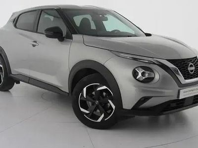 Usado Nissan Juke N-Connecta 114 CV (83 kW) 2024 Plata diamante SUV