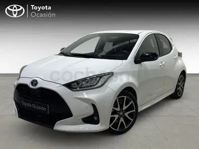 Usado Toyota Yaris Hybrid Plus 116 CV (85 kW) 2022 Blanco Berlina