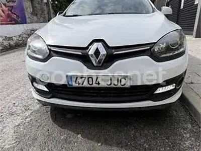 Begagnad Renault Mégane Business 95 HK (69 kW) 2015 Vit Sedan