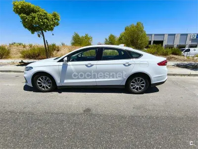 Usado Ford Mondeo Trend 150 CV (110 kW) 2020 Blanco Berlina
