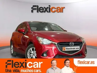 Usado Mazda 2 Style 90 CV (66 kW) 2016 Burdeos Utilitario