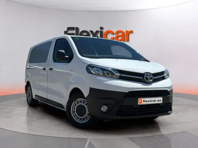 Używany Toyota Proace 102 KM (75 kW) 2024 Biały Minivan