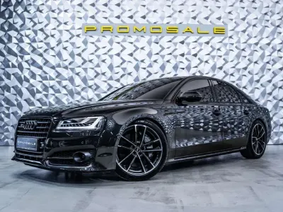 Usado Audi S8 plus Exclusive 605 CV (444 kW) 2017 Negro Berlina