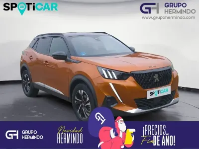 Usado Peugeot 2008 GT-line 130 CV (95 kW) 2020 Naranja SUV