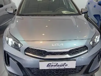 Nuevo Kia XCeed 116 CV (85 kW) 2025 Lunar silver SUV