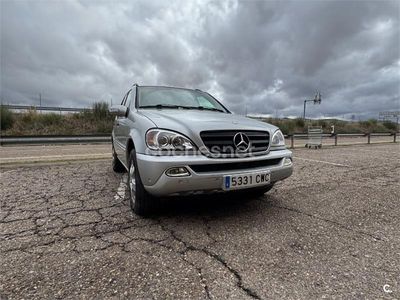 Gris / plata Usado 2004 Mercedes ML270 Edition SUV | 7499 € (Precio justo)