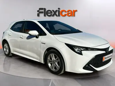 Usado Toyota Corolla Active 122 CV (89 kW) 2022 Gris Berlina