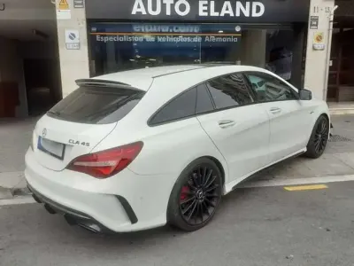 Usado Mercedes CLA45 AMG AMG 381 CV (280 kW) 2017 Blanco Familiar