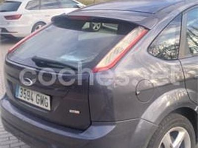 Usado Ford Focus Trend 109 CV (80 kW) 2009 Azul Familiar