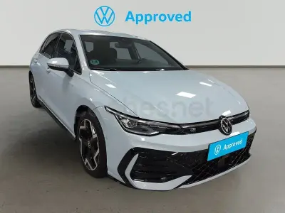 Usado VW Golf VIII R-line 150 CV (110 kW) 2025 Gris / plata Berlina