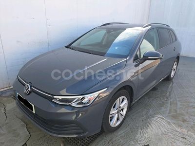 Usado VW Golf VIII Life 115 CV (84 kW) 2022 Gris / plata Familiar