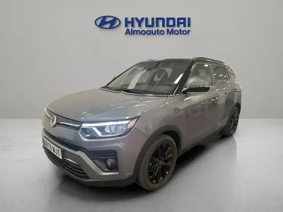 Usado SsangYong Tivoli Limited 163 CV (119 kW) 2023 Gris / plata SUV