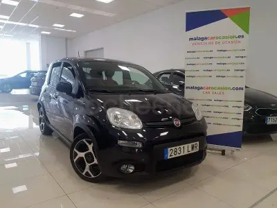 Usado Fiat Panda Sport 70 CV (51 kW) 2022 Negro Utilitario