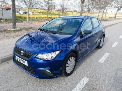 Usado Seat Ibiza Reference 95 CV (69 kW) 2020 Azul Berlina