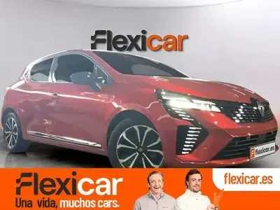 Usado Renault Clio V Techno 90 CV (66 kW) 2024 Rojo