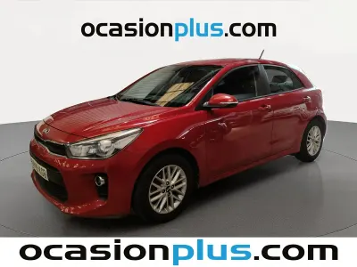 Usado Kia Rio 84 CV (61 kW) 2017 Rojo Utilitario
