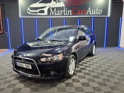 Usado Mitsubishi Lancer Sportback Invite 109 CV (80 kW) 2009 Negro Berlina