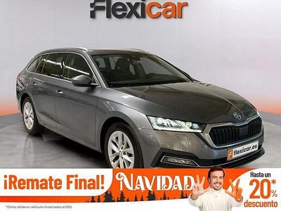Gris / plata Usado 2023 Skoda Octavia Selection Familiar | 23.980 € (Precio justo)