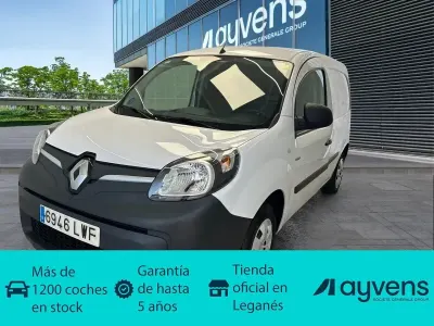 Usado Renault Kangoo 44 kW (60 CV) 2022 Blanco Monovolumen