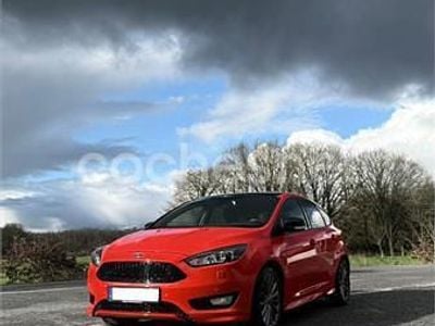 Rojo Usado 2018 Ford Focus ST-Line Berlina | 15.900 € (Un poco caro)