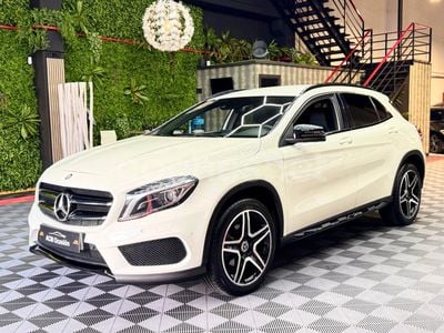 Mercedes GLA220