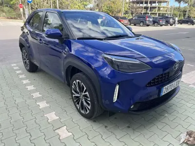 Usado Toyota Yaris Cross Style 116 CV (85 kW) 2022 Azul SUV