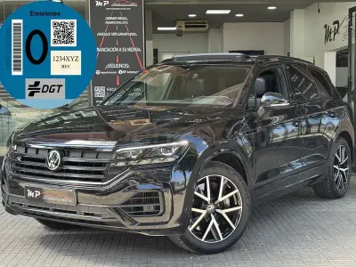 Usado VW Touareg R 462 CV (339 kW) 2021 Negro SUV
