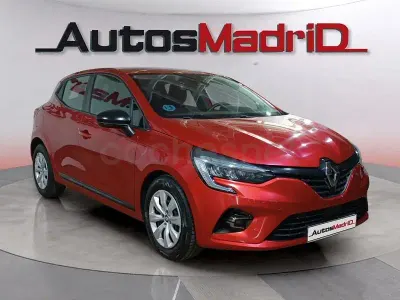 Käytetty Renault Clio V Equilibre 90 HP (66 kW) 2022 Punainen Sedan