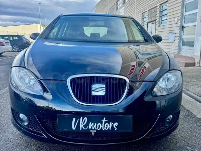 Begagnad Seat Leon Reference 105 HK (77 kW) 2010 Svart Halvkombi