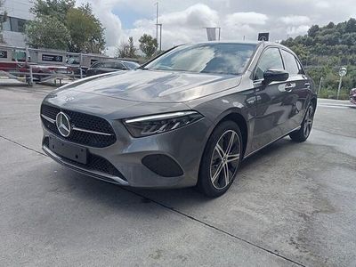 Usado Mercedes A160 218 CV (160 kW) 2024 Gris Berlina