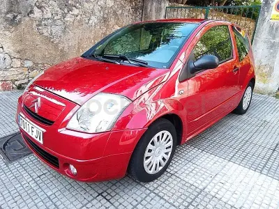 Usado Citroën C2 70 CV (51 kW) 2006 Granate Utilitario