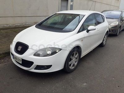 Usado Seat Leon Stylance 105 CV (77 kW) 2006 Blanco Utilitario