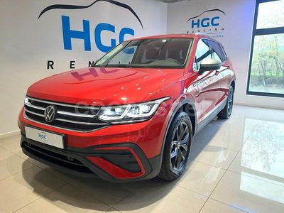 Rojo Usado 2024 VW Tiguan Allspace Life SUV | 37.990 € (Un poco caro)