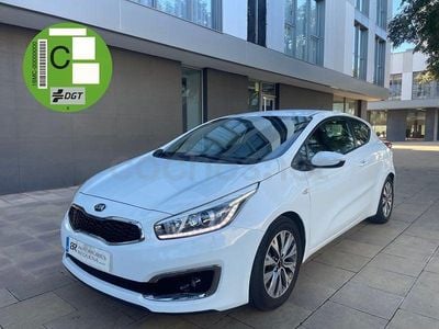 Usado Kia ProCeed 120 CV (88 kW) 2016 Blanco Utilitario