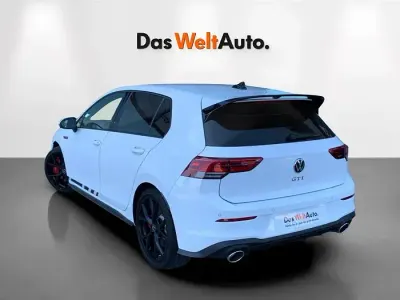 Usado VW Golf VIII GTI Clubsport 301 CV (221 kW) 2023 Blanco Berlina