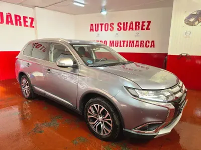 Usado Mitsubishi Outlander Motion 150 CV (110 kW) 2015 Gris / plata SUV