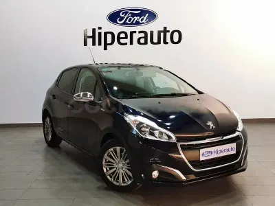 Usado Peugeot 208 Style 82 CV (60 kW) 2018 Azul Utilitario