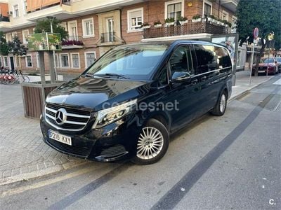 Mercedes V220