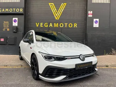 Usado VW Golf VIII GTI Clubsport 301 CV (221 kW) 2024 Blanco Berlina